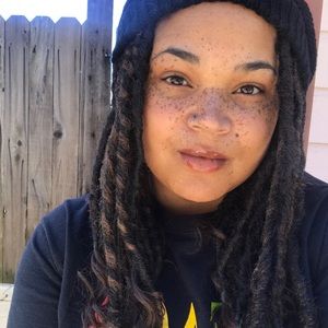 Meet your Posher, Candace